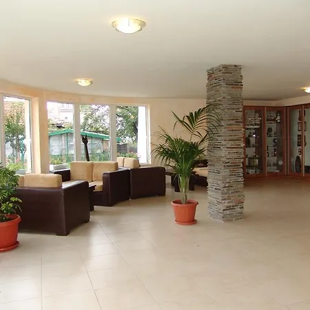 アパート Sarafovo Residence