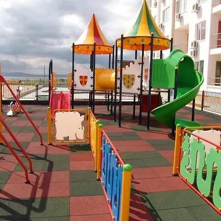 Sarafovo Residence アパート